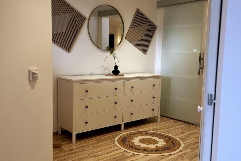 Apartment Zentrale Mit Balkon *